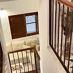 Elegant Duplex Isidoro Apartment